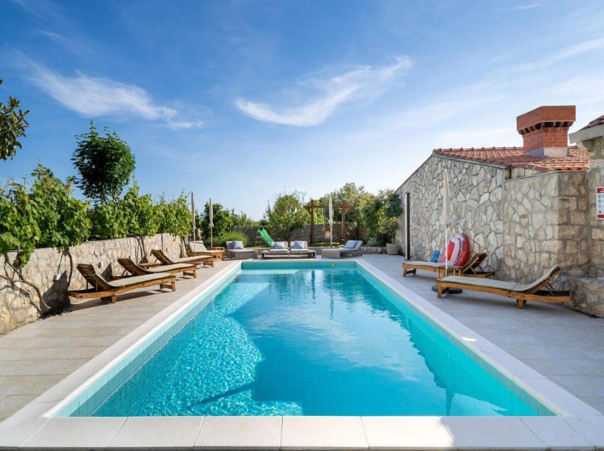 Villa Joe Čilipi Buitenkant foto